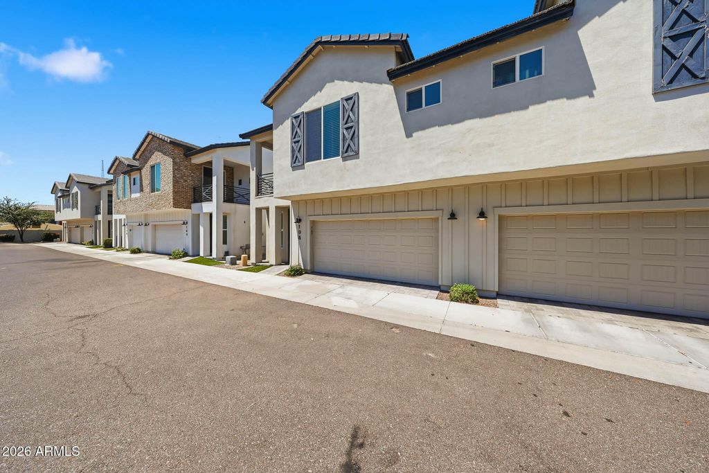 Image 34 of property listing at 3030 N 38TH Street 108, Phoenix, AZ 85018