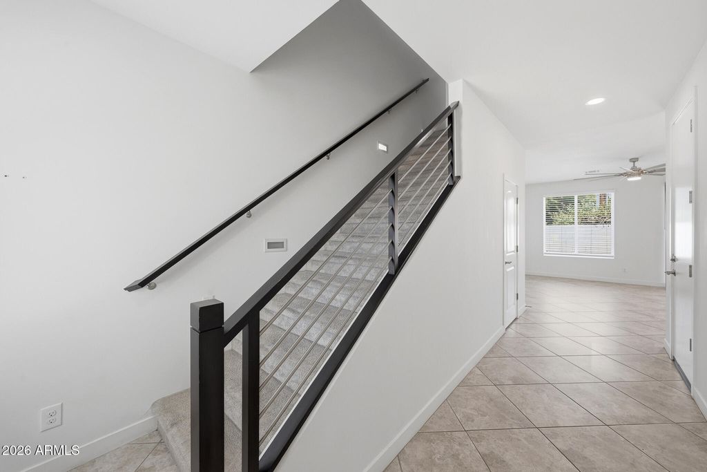 Image 9 of property listing at 3030 N 38TH Street 108, Phoenix, AZ 85018