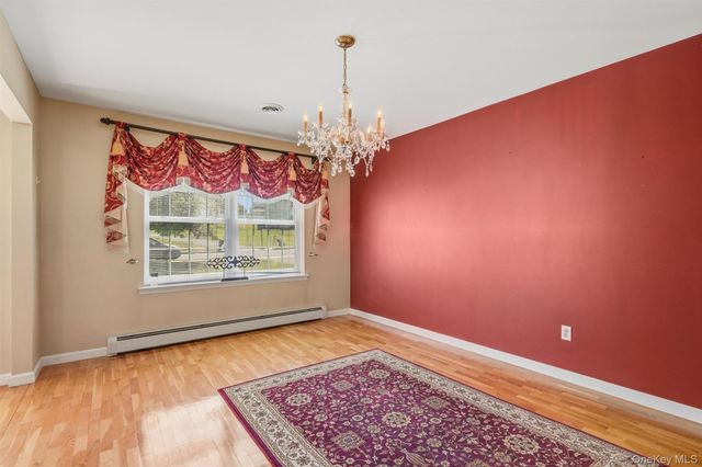 8 Wayne Court, Middletown, NY 10941