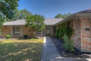 10120 Regent Row Street, Benbrook, TX 76126