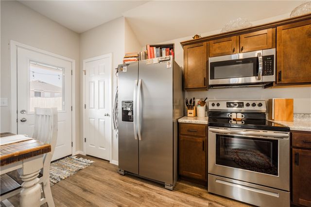 2106 E Annette Drive, Siloam Springs, AR 72761