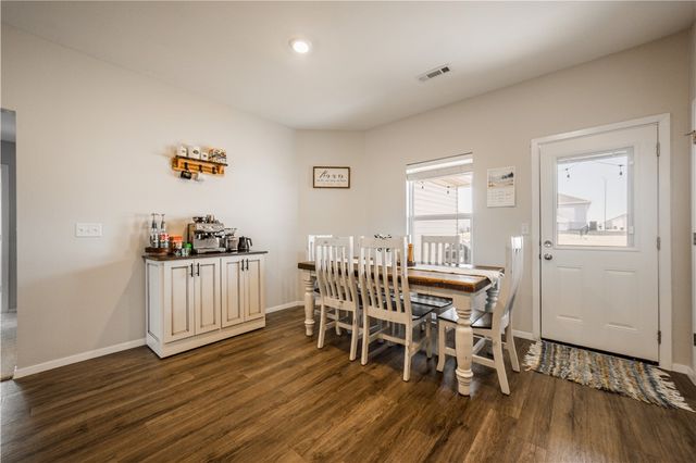 2106 E Annette Drive, Siloam Springs, AR 72761