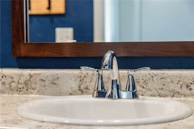 2106 E Annette Drive, Siloam Springs, AR 72761