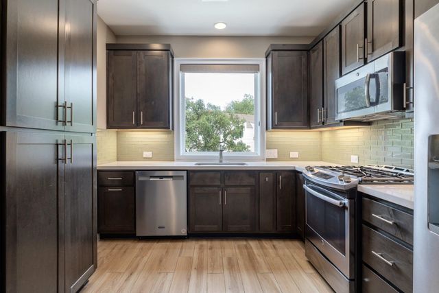 701 Josephine ST Garage Apt, Austin, TX 78704