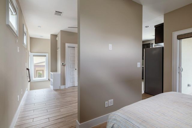 701 Josephine ST Garage Apt, Austin, TX 78704