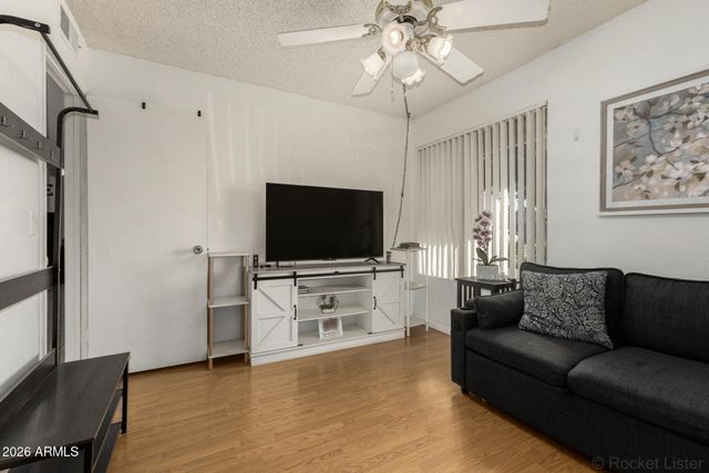 7536 W ELM Street, Phoenix, AZ 85033