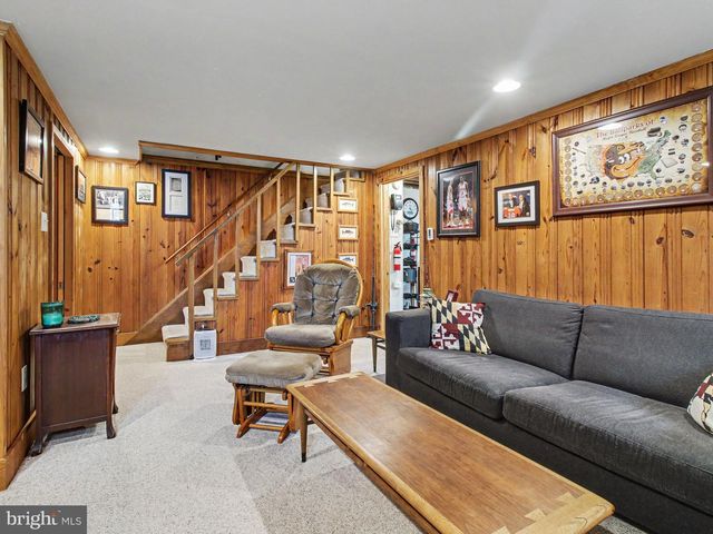 2817 HARVIEW AVE, Baltimore, MD 21234