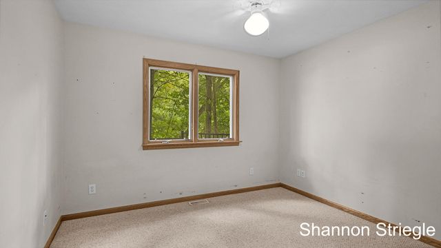 4864 Westshire Drive Nw, Alpine Twp, MI 49321