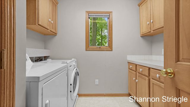4864 Westshire Drive Nw, Alpine Twp, MI 49321
