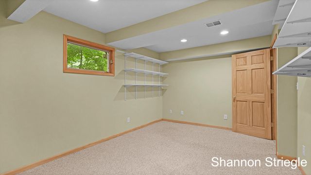 4864 Westshire Drive Nw, Alpine Twp, MI 49321