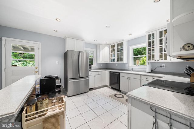 6237 CHERYL DR, Falls Church, VA 22044