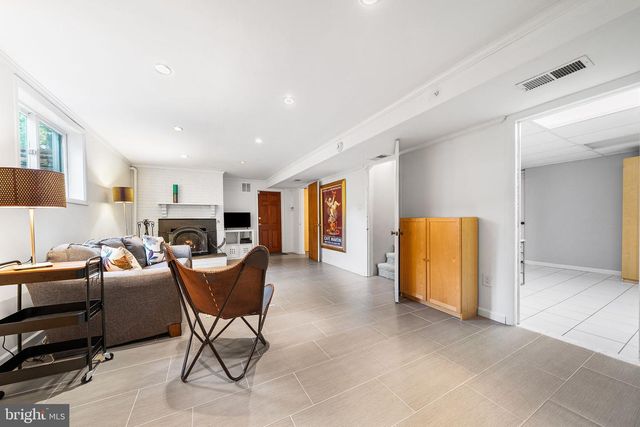 6237 CHERYL DR, Falls Church, VA 22044
