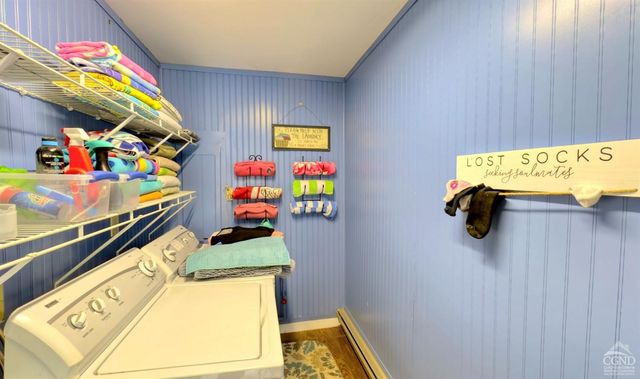 66 Castle Point, Athens, NY 12015