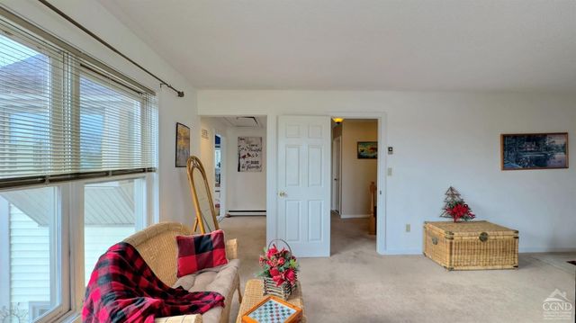 66 Castle Point, Athens, NY 12015