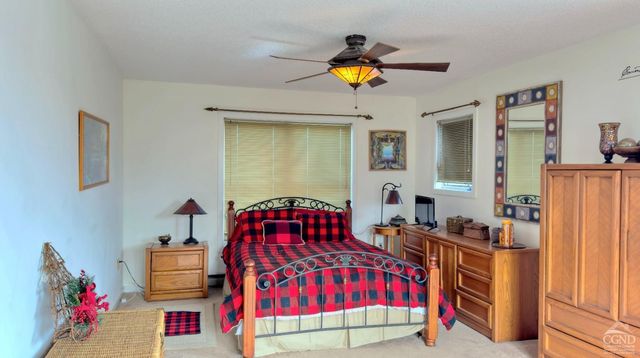 66 Castle Point, Athens, NY 12015