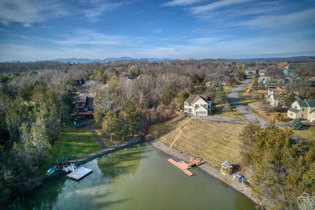 66 Castle Point, Athens, NY 12015