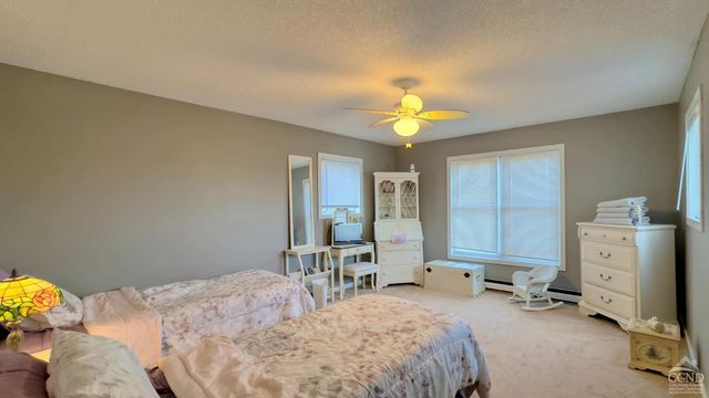 66 Castle Point, Athens, NY 12015