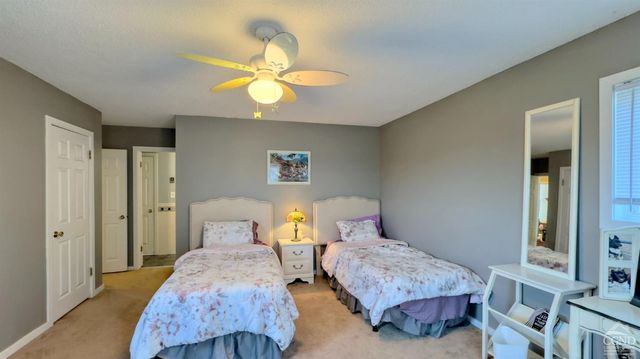 66 Castle Point, Athens, NY 12015