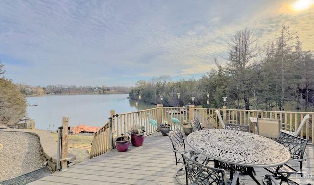 66 Castle Point, Athens, NY 12015