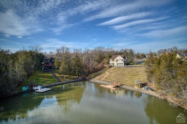 66 Castle Point, Athens, NY 12015