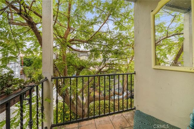 5130 W 20th, Los Angeles, CA 90016