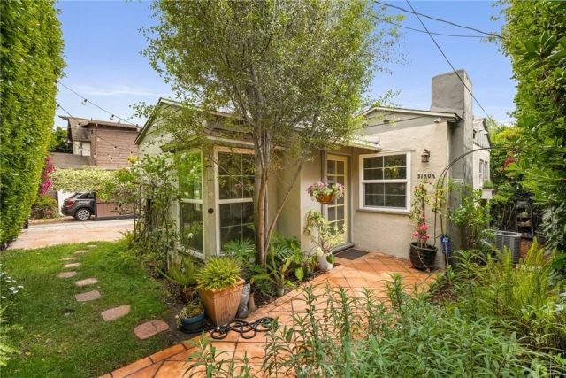 5130 W 20th, Los Angeles, CA 90016