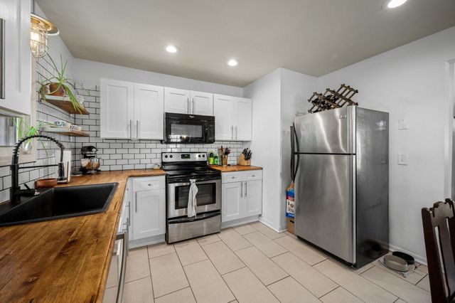 205 Cedar Dr, Franklin, TN 37064