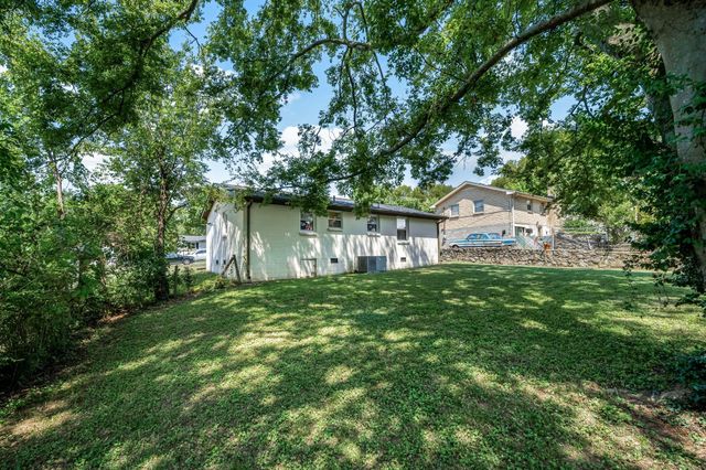 205 Cedar Dr, Franklin, TN 37064
