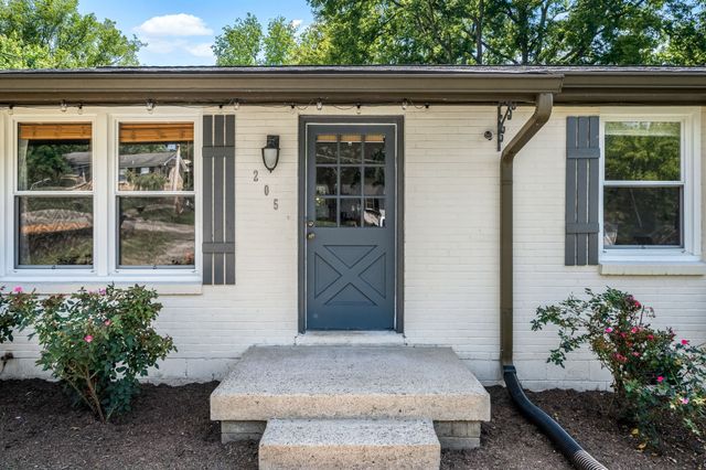 205 Cedar Dr, Franklin, TN 37064
