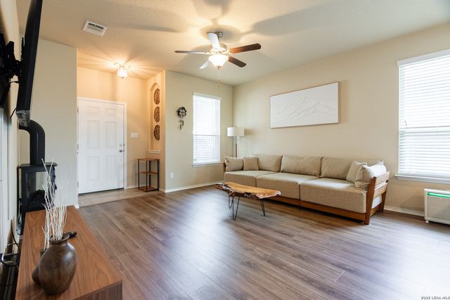 22439 Akin Fawn, San Antonio, TX 78261