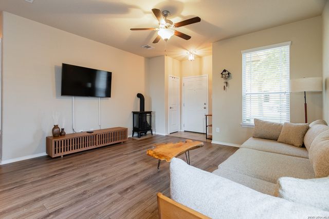 22439 Akin Fawn, San Antonio, TX 78261
