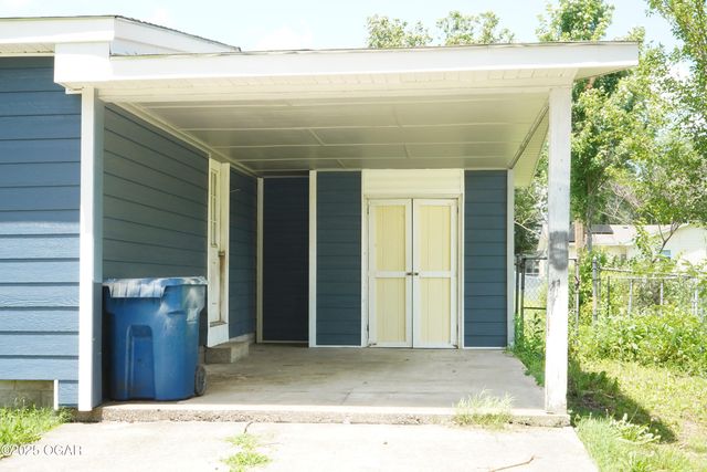 3019 W 17th Street Street, Joplin, MO 64801