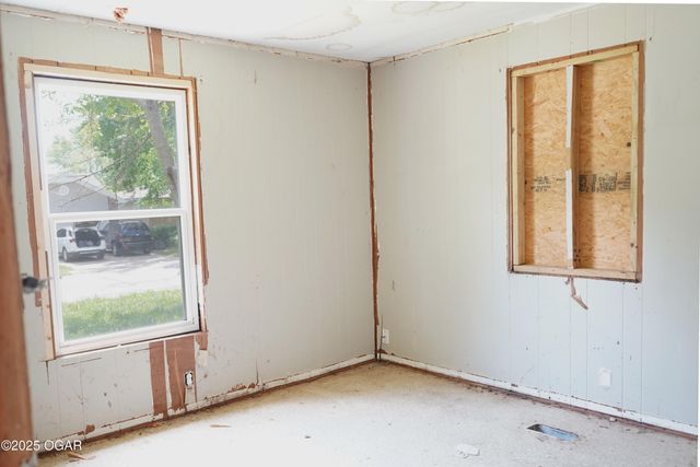 3019 W 17th Street Street, Joplin, MO 64801