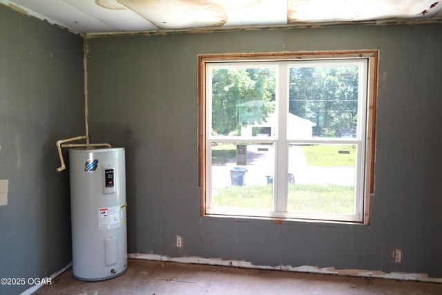 3019 W 17th Street Street, Joplin, MO 64801