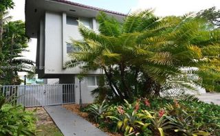 7626 NE 6th Ct 7, Miami, FL 33138