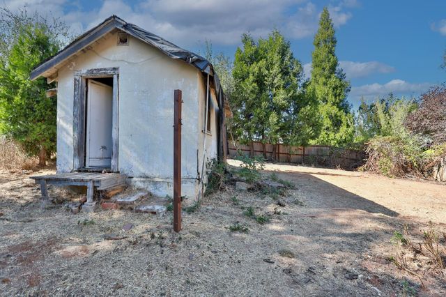 2840 Hickory Ln, Placerville, CA 95667