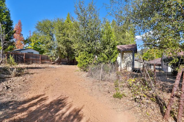 2840 Hickory Ln, Placerville, CA 95667