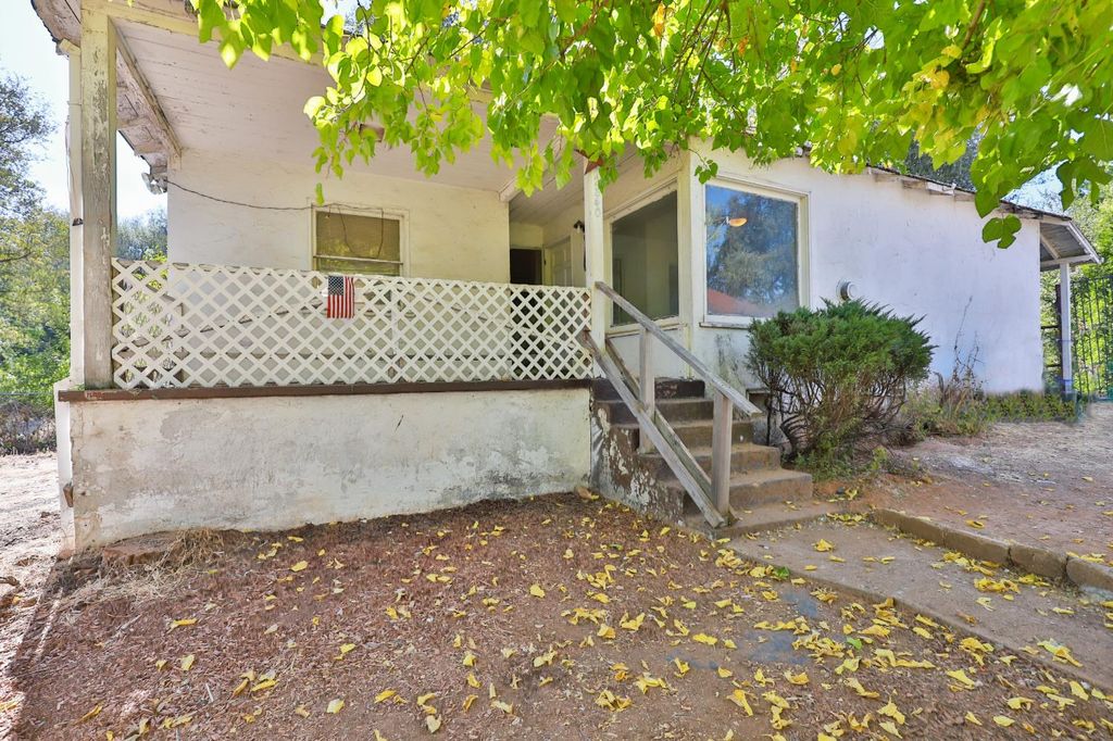 2840 Hickory Ln, Placerville, CA 95667
