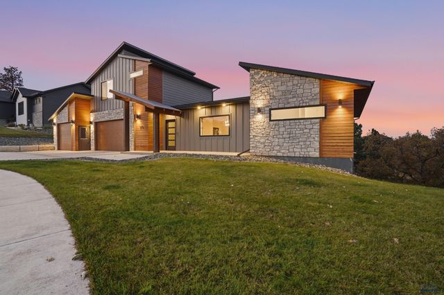 514 RANCHESTER ST, Rapid City, SD 57701