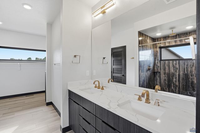 514 RANCHESTER ST, Rapid City, SD 57701