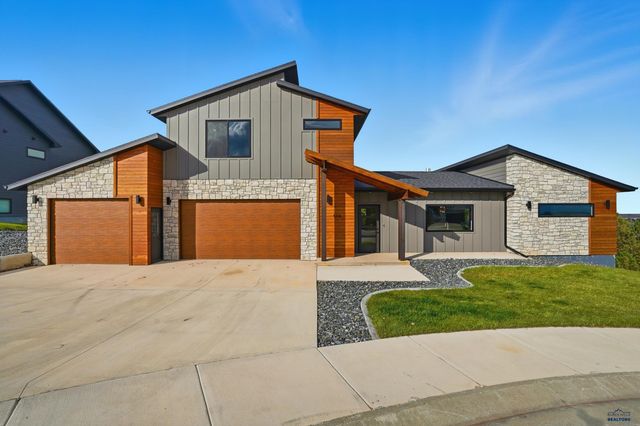 514 RANCHESTER ST, Rapid City, SD 57701