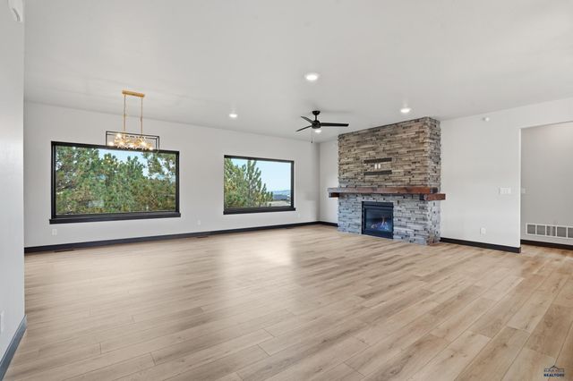 514 RANCHESTER ST, Rapid City, SD 57701