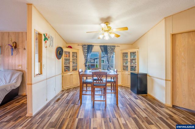 5064 Silver Lp NE, Salem, OR 97305