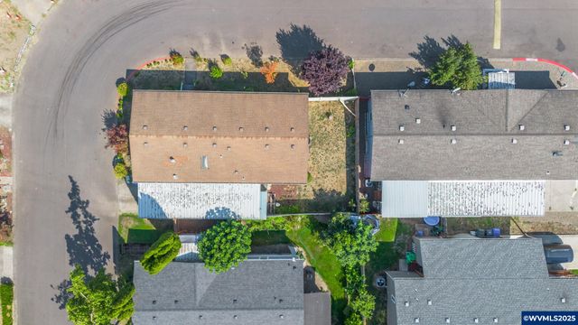 5064 Silver Lp NE, Salem, OR 97305