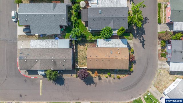 5064 Silver Lp NE, Salem, OR 97305