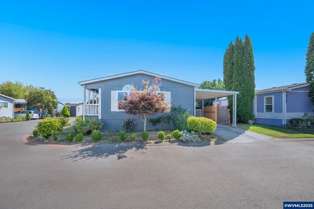 5064 Silver Lp NE, Salem, OR 97305