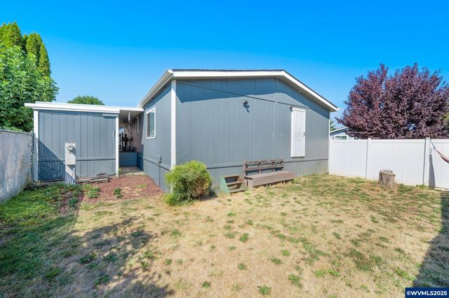 5064 Silver Lp NE, Salem, OR 97305