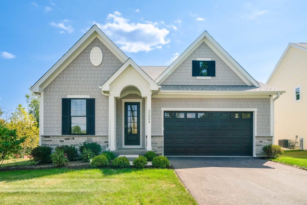 22110 Casa Bella View, Kildeer, IL 60047