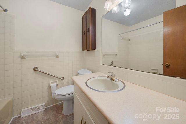 201 Smith Street 13, Wingate, NC 28174