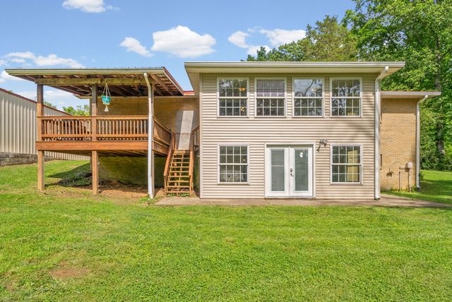 457 Lakeland Dr, Dover, TN 37058